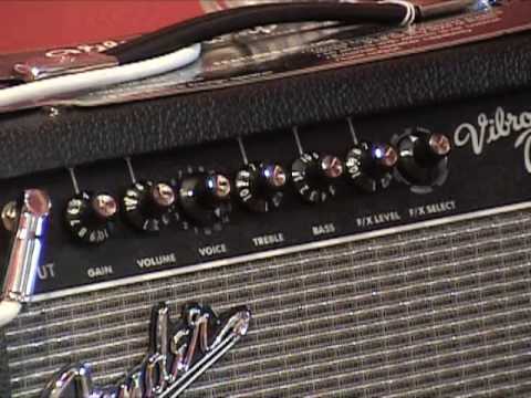 Fender Vibro Champ XD small modeling guitar amplifier demo review