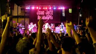 11/12 I Love Playing With Fire-Joan Jett and the Blackhearts