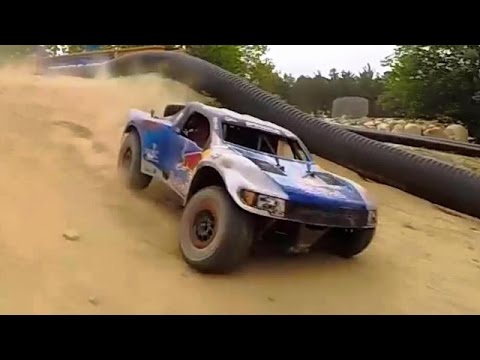 JPRC - Axial Yeti Red Bull Trophy Truck Hits The Track