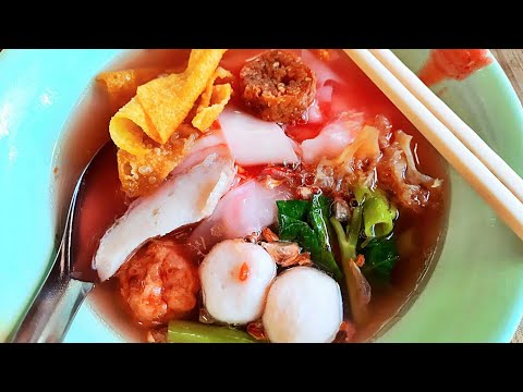 Eat Pink Noodle Soup, Coconut Ice-cream Sandwich, and Lod Chong (Talat Phlu) Bangkok ASMR Ep.58