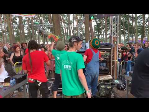King Shiloh playing Indica Dubs dubplate @ Reggae Geel 2019