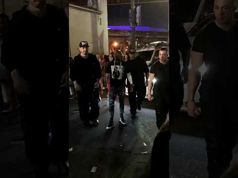 Don’t call Floyd Mayweather bro, bro .. Call him Champ #floydmayweather