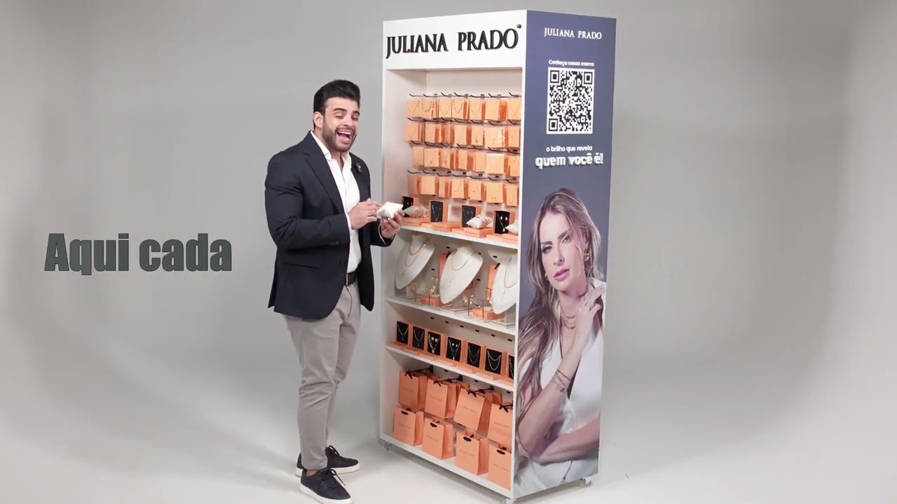 Sócio fundador apresentando o produto Juliana Prado