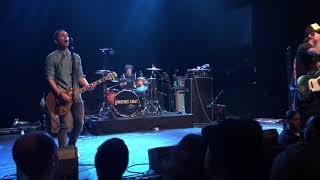 The Lawrence Arms Brick Wall Views LIVE