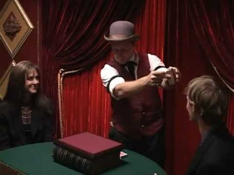 Chef Anton Magic Castle Close-Up Gallery - Three Card Selection.mp4