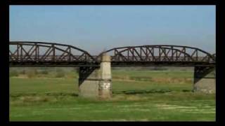 preview picture of video 'Dömitzer Eisenbahnbrücke'
