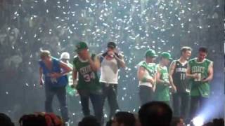 Hangin' Tough / Everybody (Backstreet's Back) Medley - NKOTBSB tour 2011-08-05 Montreal