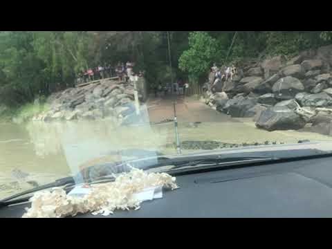Traffic Jam in Australia's Northern Territory || ViralHog