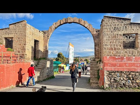 Crossing border at Kasani Bolivia 🇧🇴-Perú 🇵🇪