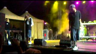 Noyz Narcos - Zoo de Roma LIVE PISA (Metarock 2012) 3/9/2012
