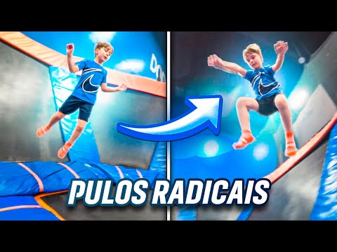 PULOS RADICAIS no PARQUE DE TRAMPOLIM com MARCOS e LAURA - Família Brancoala