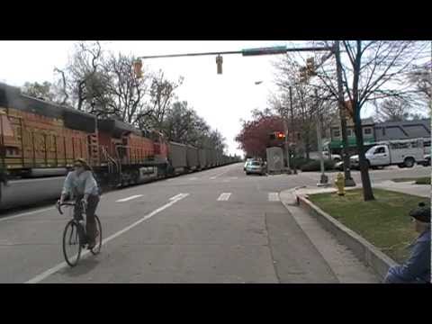 Trackside: Mason St., Ft. Collins, CO; APril 5, 2012.mpg