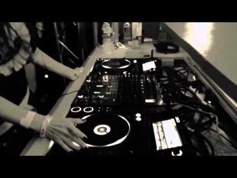 Tara Brooks live @CityHearts