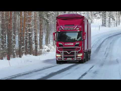 Scania hakerekka matkalla Kissakosken sahalle