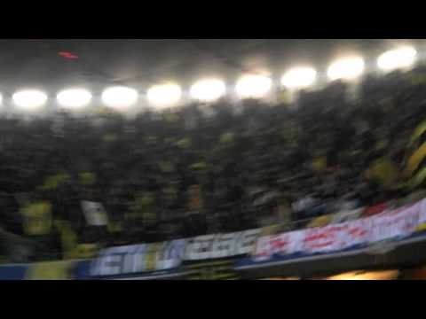 Bayern - BvB (26.02.2011): Tor zum 1:3 Mats Hummels