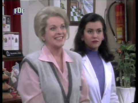 Farmacia de Guardia: "Bombonas de Nochevieja" – Episodio 95 | Especial Navidad [30 Diciembre 1993]