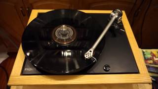 Video thumbnail for Rega Planar 25 plays Doctor by Linn Specialist