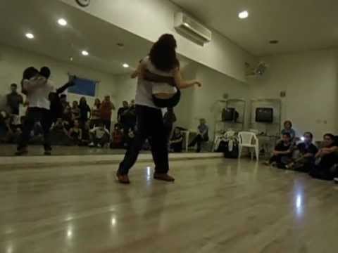 Gabriel Silva e Taís Benite - Improviso  - Samba Maníacos 2012