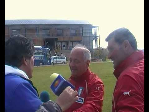Italy assistant coach Angelo Peruzzi greets Ivan Zamorano