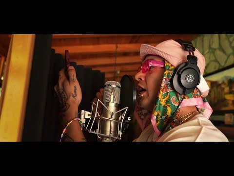 Charles Ans x BCN | 50 Porros, 5 Pelis y 1 Tele Philips (Video Oficial)