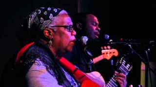 Madisen Ward & The Mama Bear - "Sorrows and Woes" - Radio Woodstock 100.1 - 7/28/15