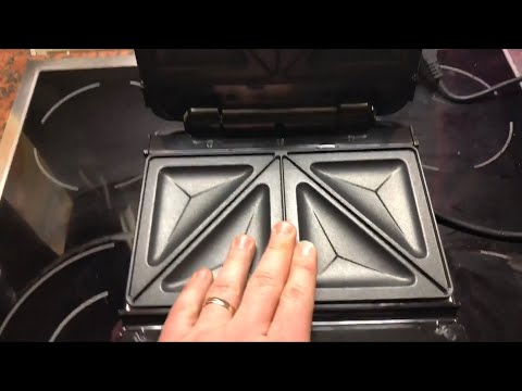 Prepare sandwiches with Tefal Snack Collection SW852D waffle iron and sandwich maker recipe