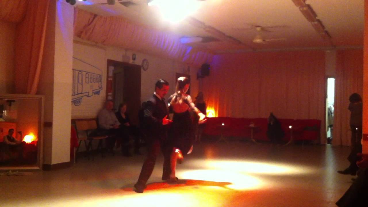 Malvina Gili y Sebastián Zánchez - Tango -  in Tangueria 2011 - 18 November (3)