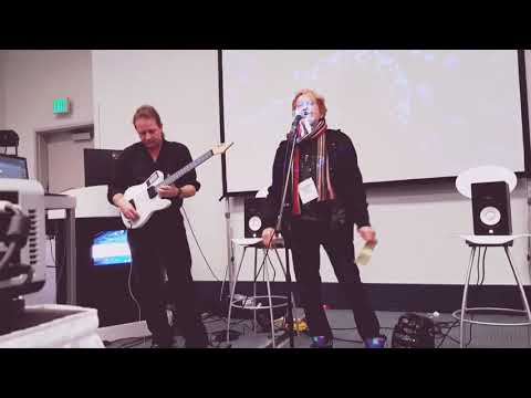 Yes Miscellany: 1/21/16 - Anaheim - NAMM  Show - Jon Anderson with Sean McKee - You Are The Computer