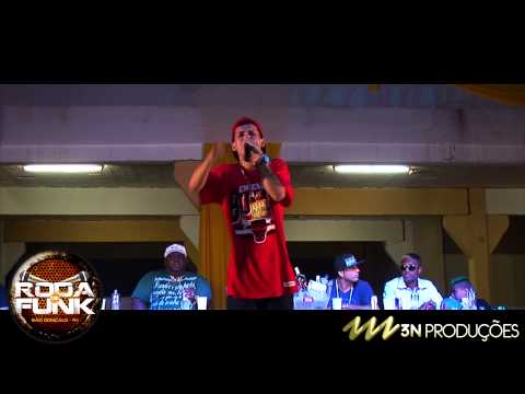 MC Felipinho - Feat. MC Matheus :: Ao vivo na Roda de Funk de Porto Alegre (RS) ::