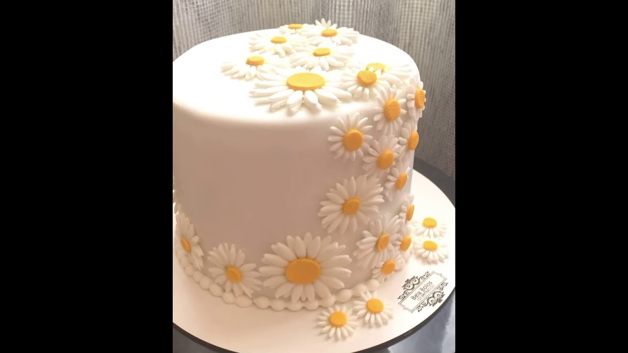 Bolo tema margaridas