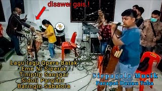 Download lagu Pemain gondangnya masih anak anak tapi......😲 with Princes Pesta Adat Batak di Parapat Danau Toba mp3