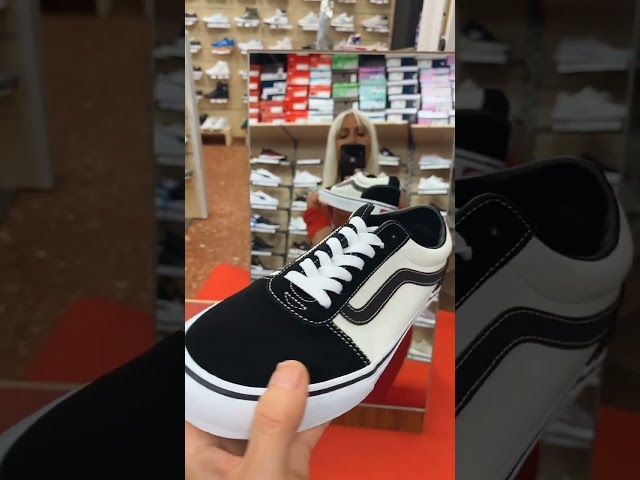 Vídeo relacionado con Vans Ward, Zapatillas Hombre, Black and White, 44 EU