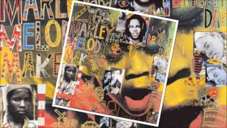 Ziggy Marley & The Melody Makers - Look who's Dancing [edit]