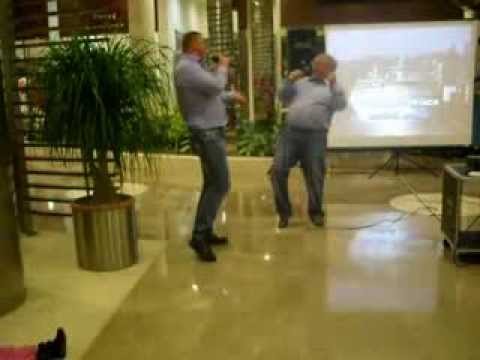 Отель Baia Lara, Анталия, Турция, Средиземное море, Михаил Юхтин ( Мишико ) и Максим Бессонов ( Максико ), караоке, песня За тех кто в море, часть N 1, 11 января 2014 года, оператор Аниматор отеля