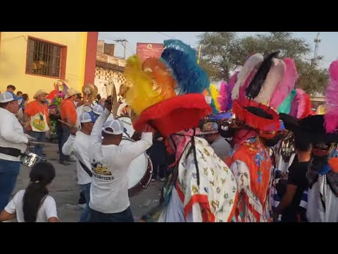 PRE CARNAVAL CHINELOS EN CASASANO BANDA APACHE  05/04/2025