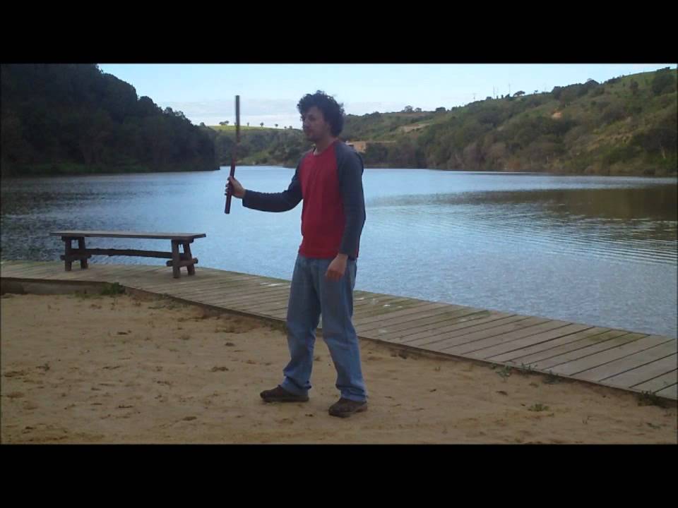 Far arm dolphin aerial to the wheel