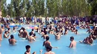 preview picture of video 'Camping La primavera en Tunuyan, Mendoza juego de pelota colectivo y loco'