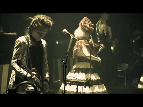 BUCK-TICK - VICTIMS OF LOVE with Kokusyoku Sumire Live (Subtitulos en español)