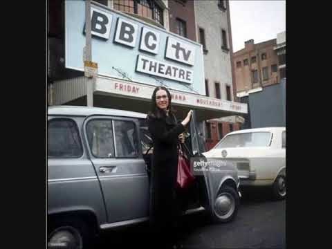 Νάνα Μούσχουρη: Στου Όθωνα τα χρόνια - Nana Mouskouri: Stou Othona ta hronia