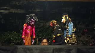 Download lagu Wayang golek is a fast-paced online shopping courier who delivers quickly mp3