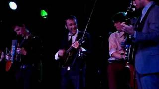 The Punch Brothers / Chris Thile (Live)- Dead Leaves and the Dirty Ground