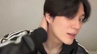 Download lagu (SUB) Jeno Weverse Live 25.04.23 - Birthday Boy~ || HAPPY BIRTHDAY JENO🥳 mp3