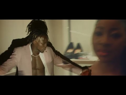 Kiaani - Distance Love (Official Video)