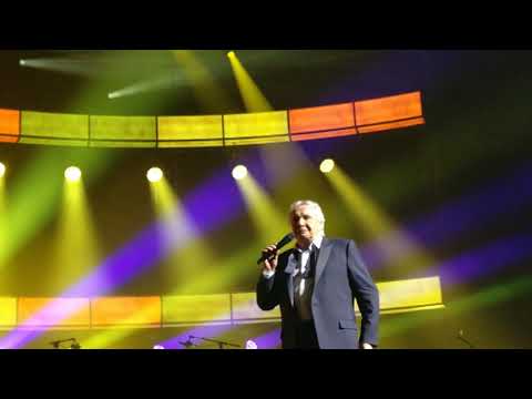Videoclip de Afrique adieu (Live à La Seine Musicale / 2018) — Michel Sardou