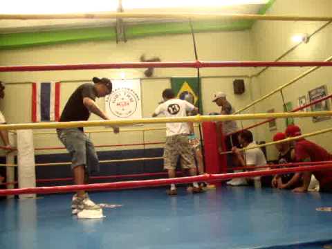 Muay Thai - Paulo Henrique "PEQUENO" 122.mpg