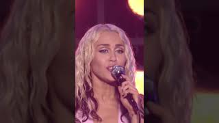 Miley Cyrus, SIA and Paris Hilton - Stars are blind (Live performance)