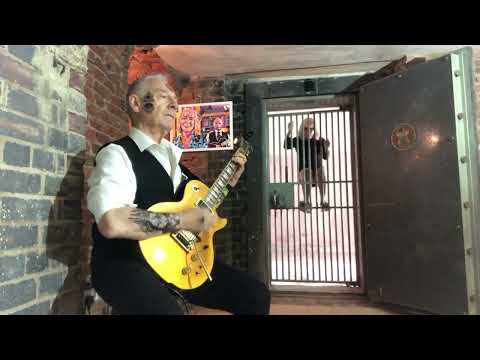 Toyah and Robert Sunday Lunch - Halloween Countdown!