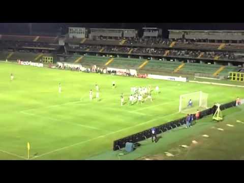 Ternana - Avellino 2-2 del 06/10/2014 . Punizione di Viola