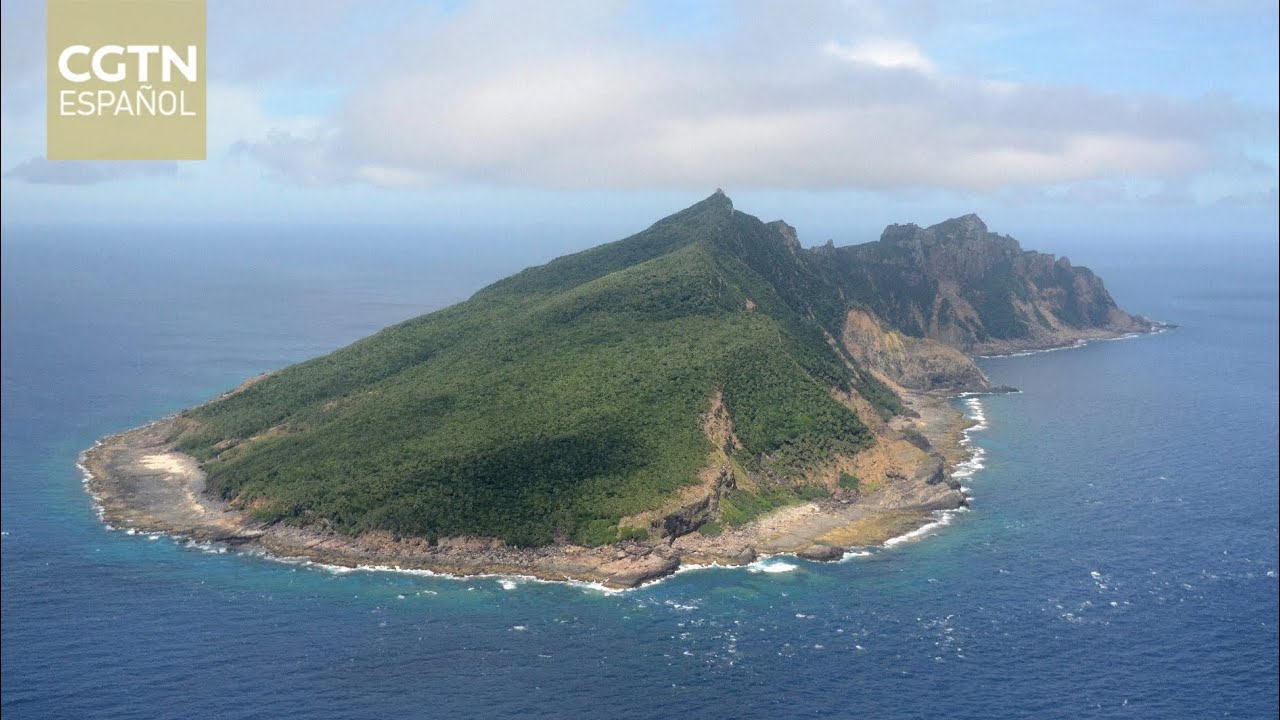 La flota de la Guardia Costera de China patrulla alrededor de la isla Diaoyu Dao