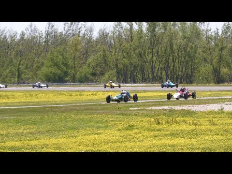 First Lap of Formula Vee Feature Race 1 at NOLA 2022